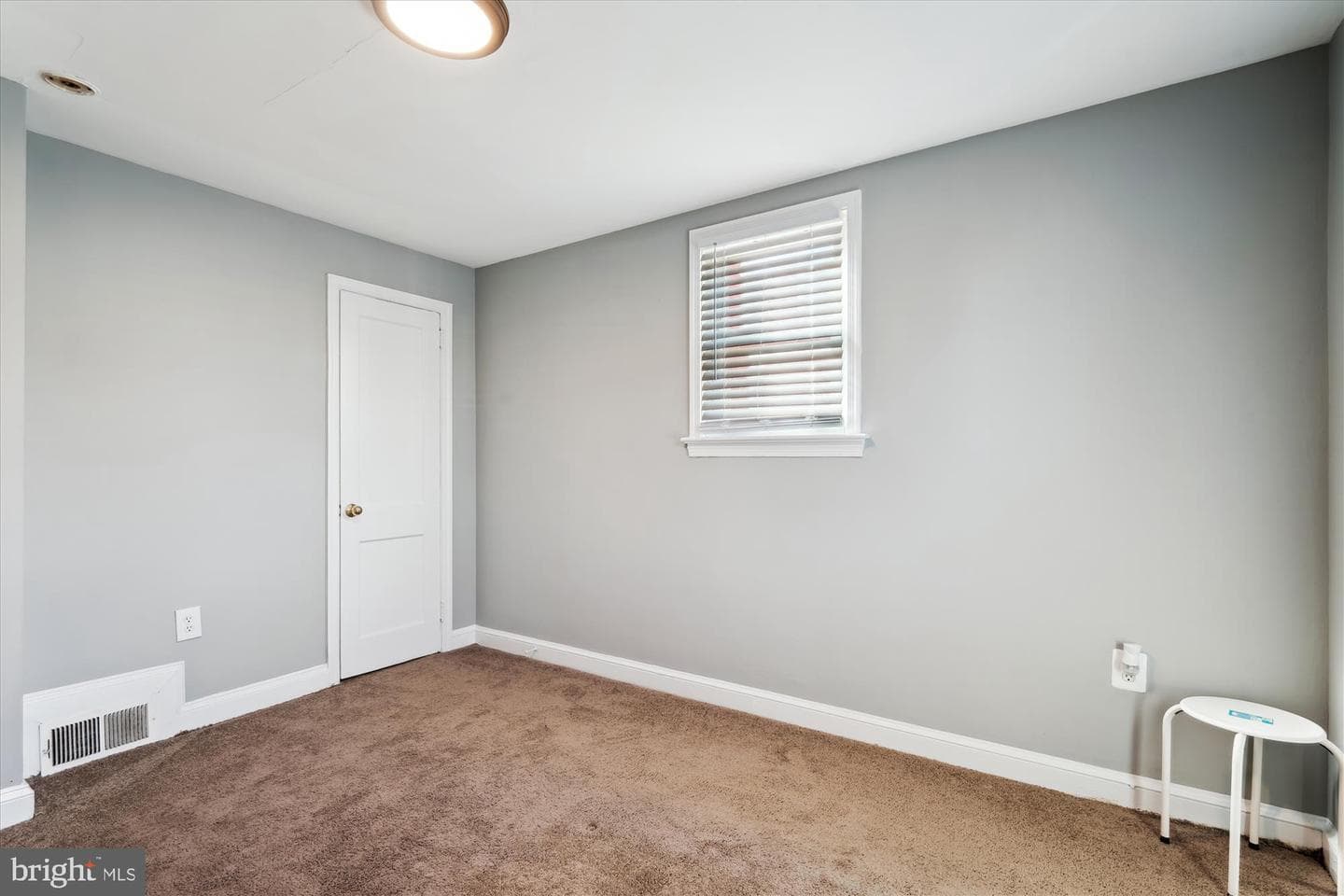 2701 Porter Avenue photo 22