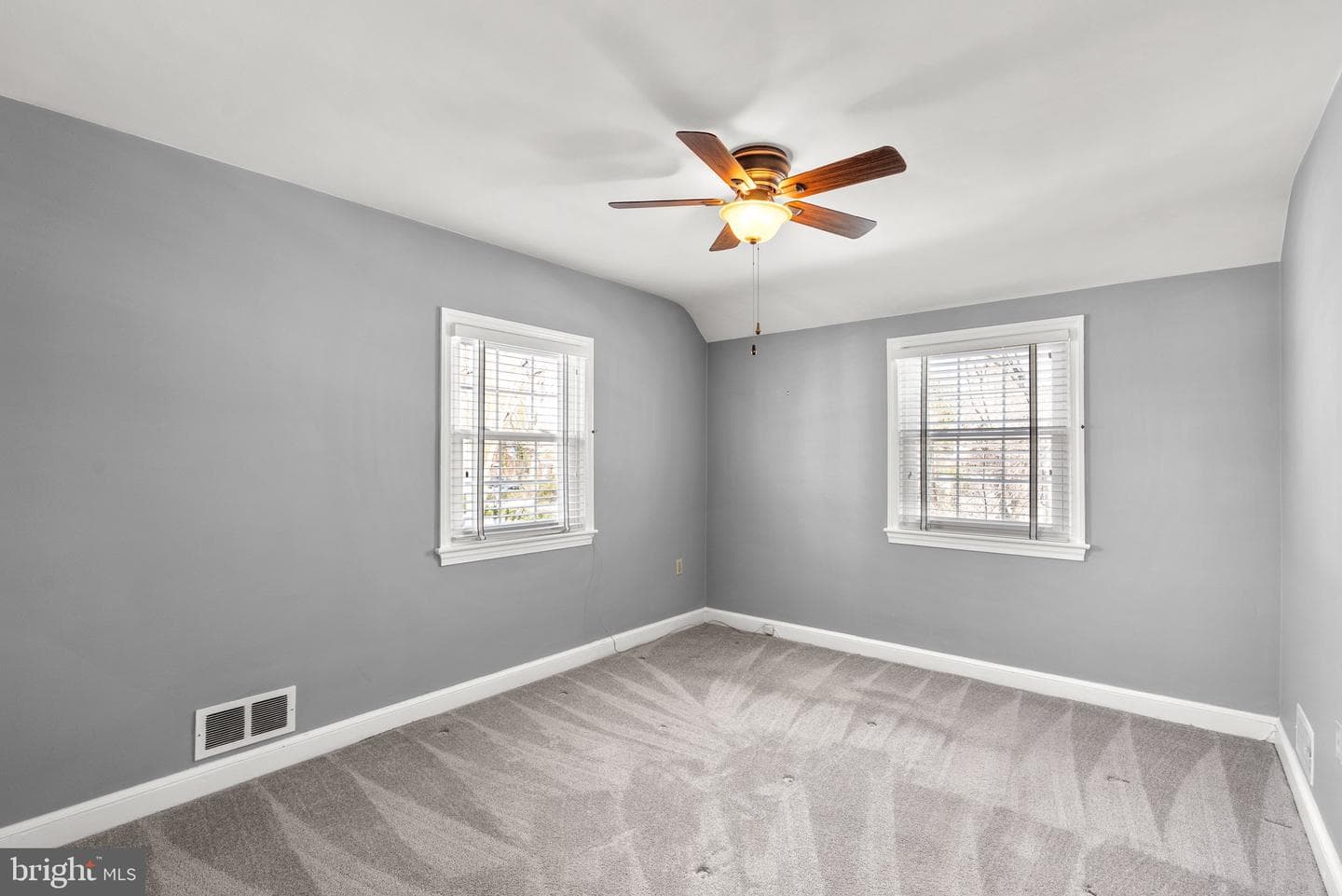 4811 Cherokee Street photo 17