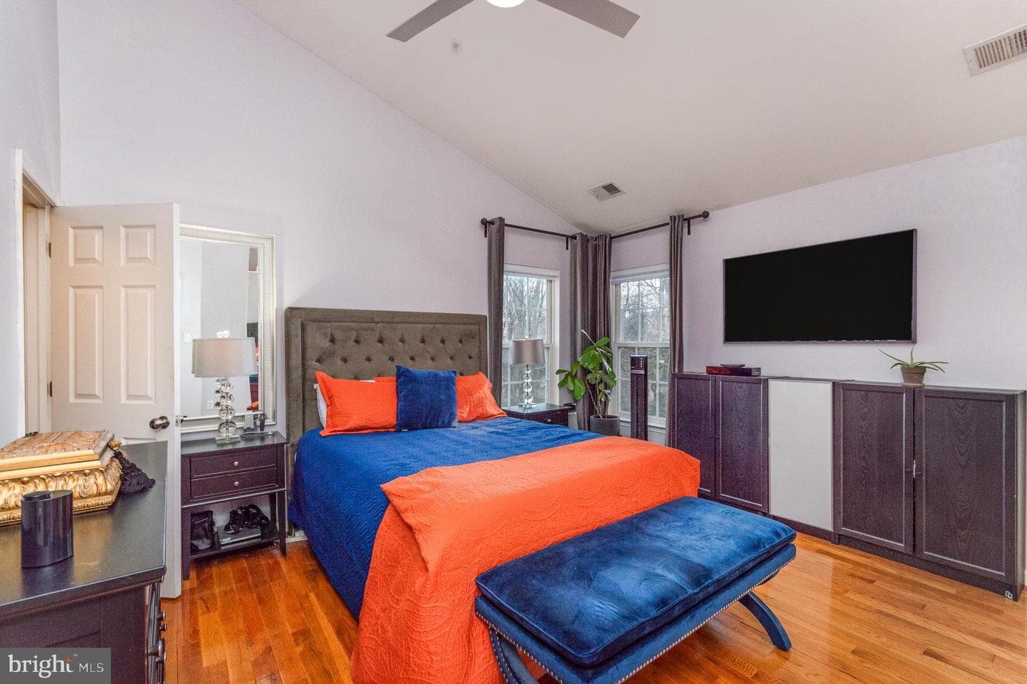 10123 Tulip Tree Drive photo 14