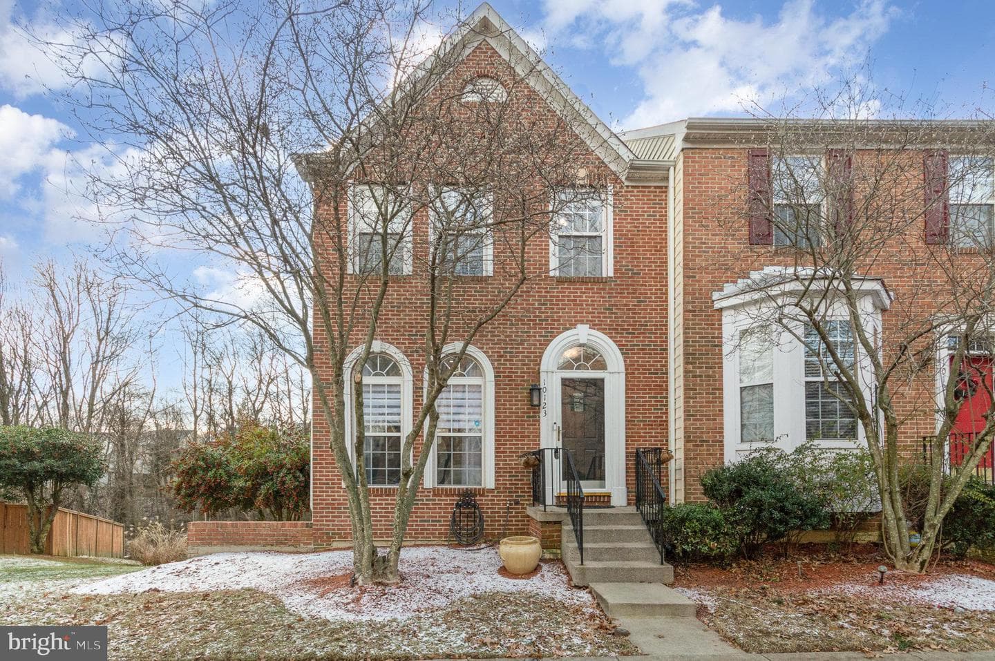 10123 Tulip Tree Drive photo 2