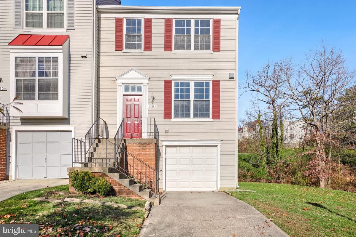 7327 Sunrise Court photo 2