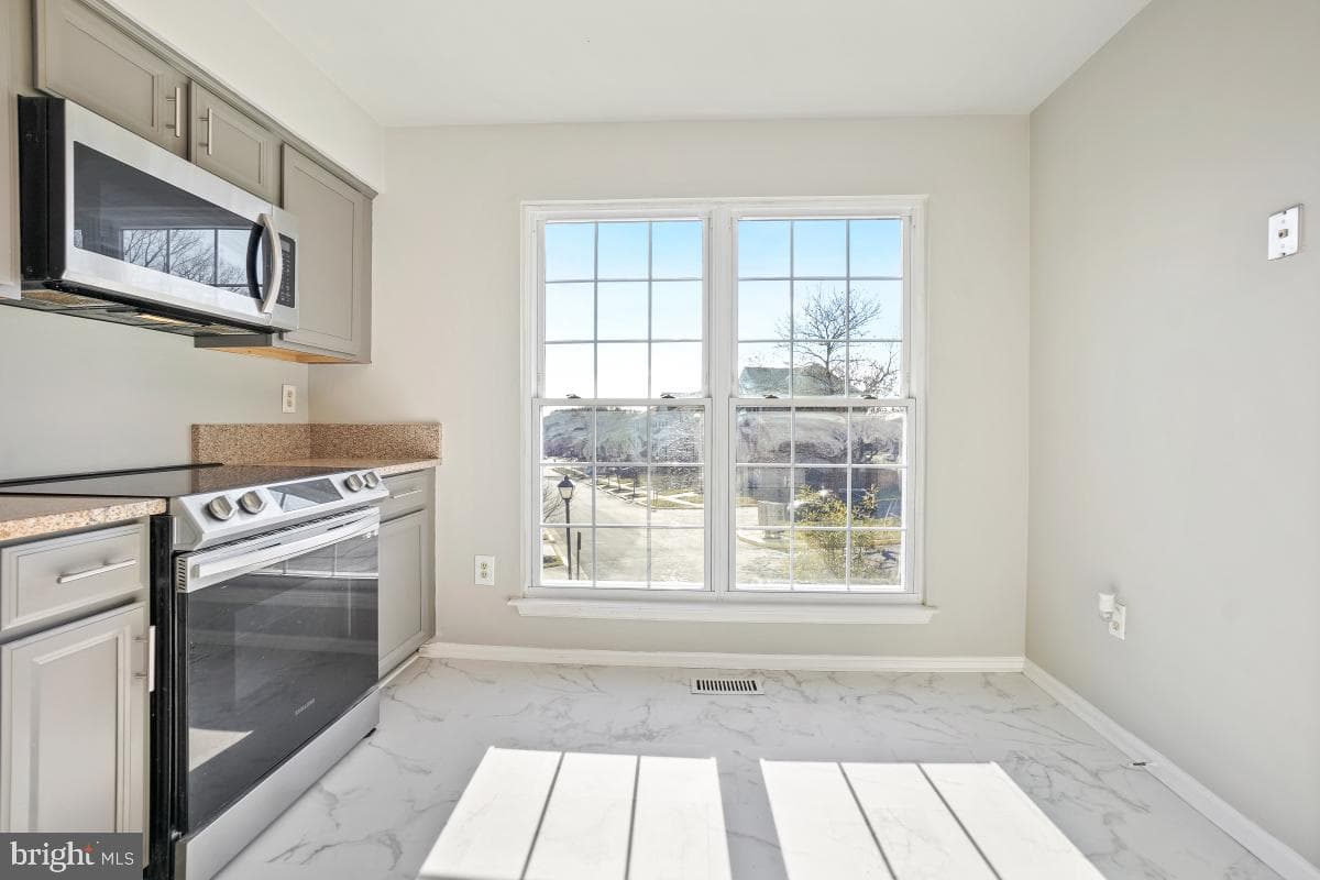 7327 Sunrise Court photo 7