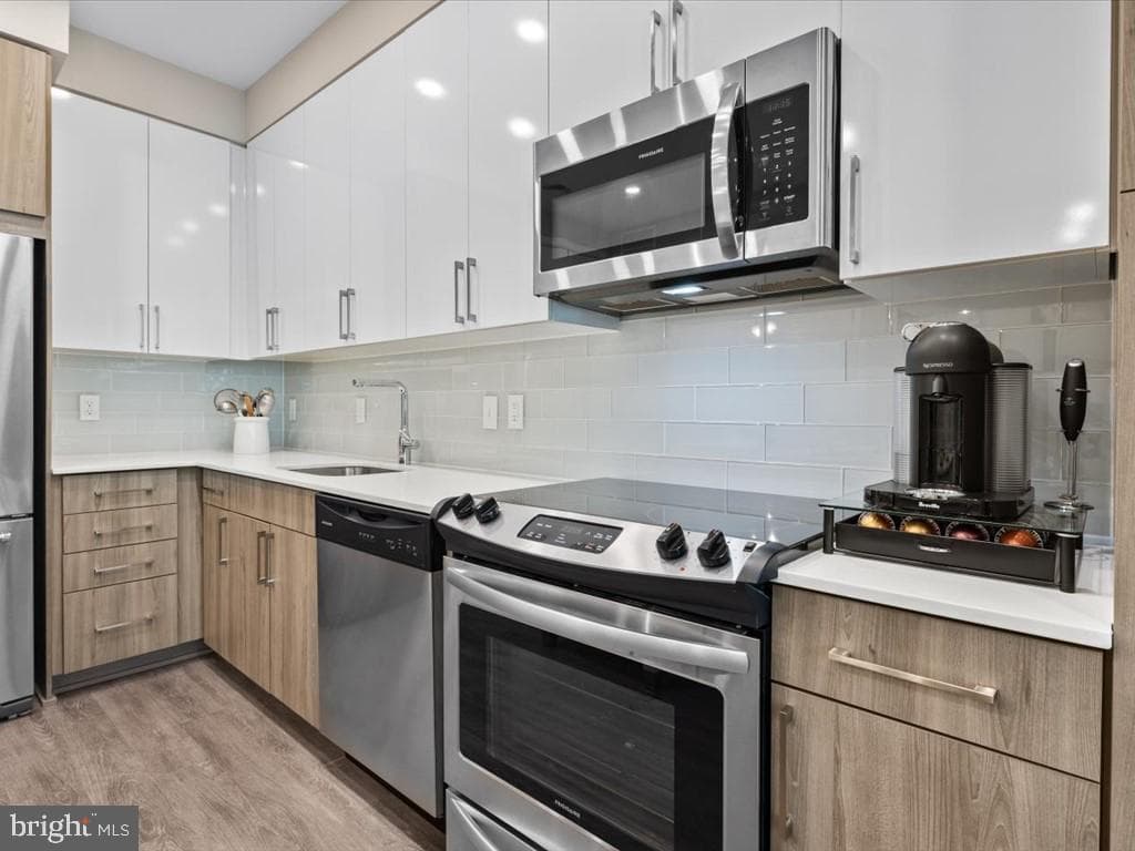145 Riverhaven Drive #125 photo 5