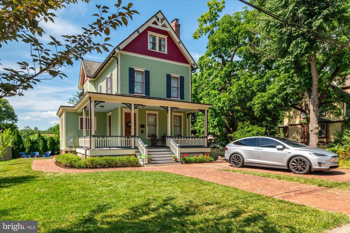 4711 Oliver Street, Riverdale
