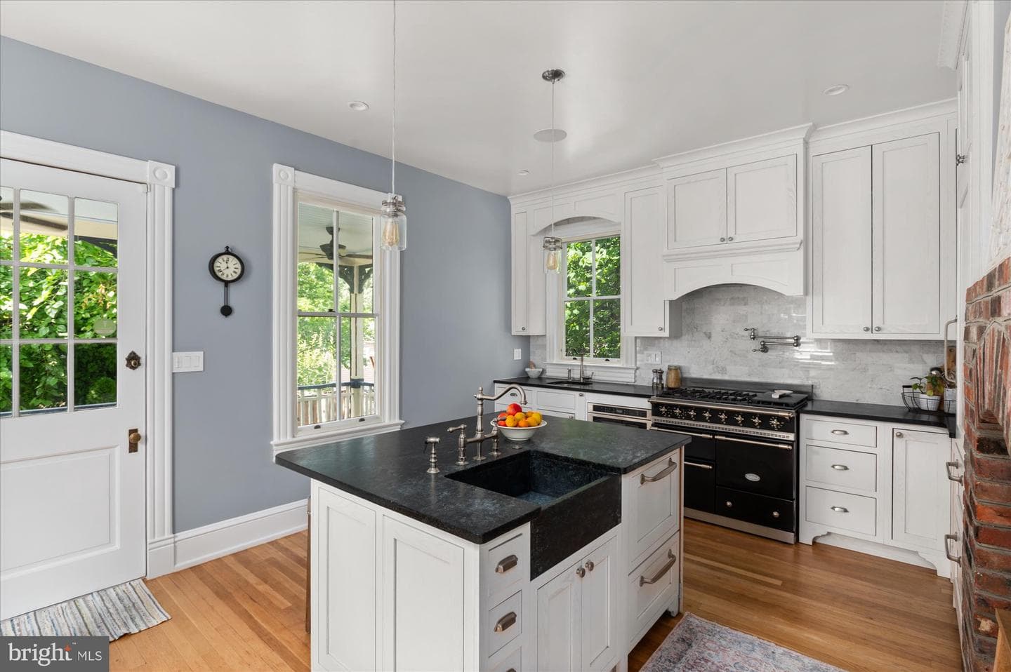 4711 Oliver Street photo 21