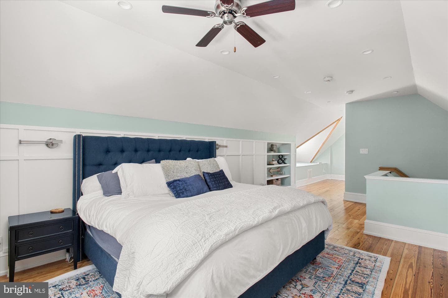 4711 Oliver Street photo 34