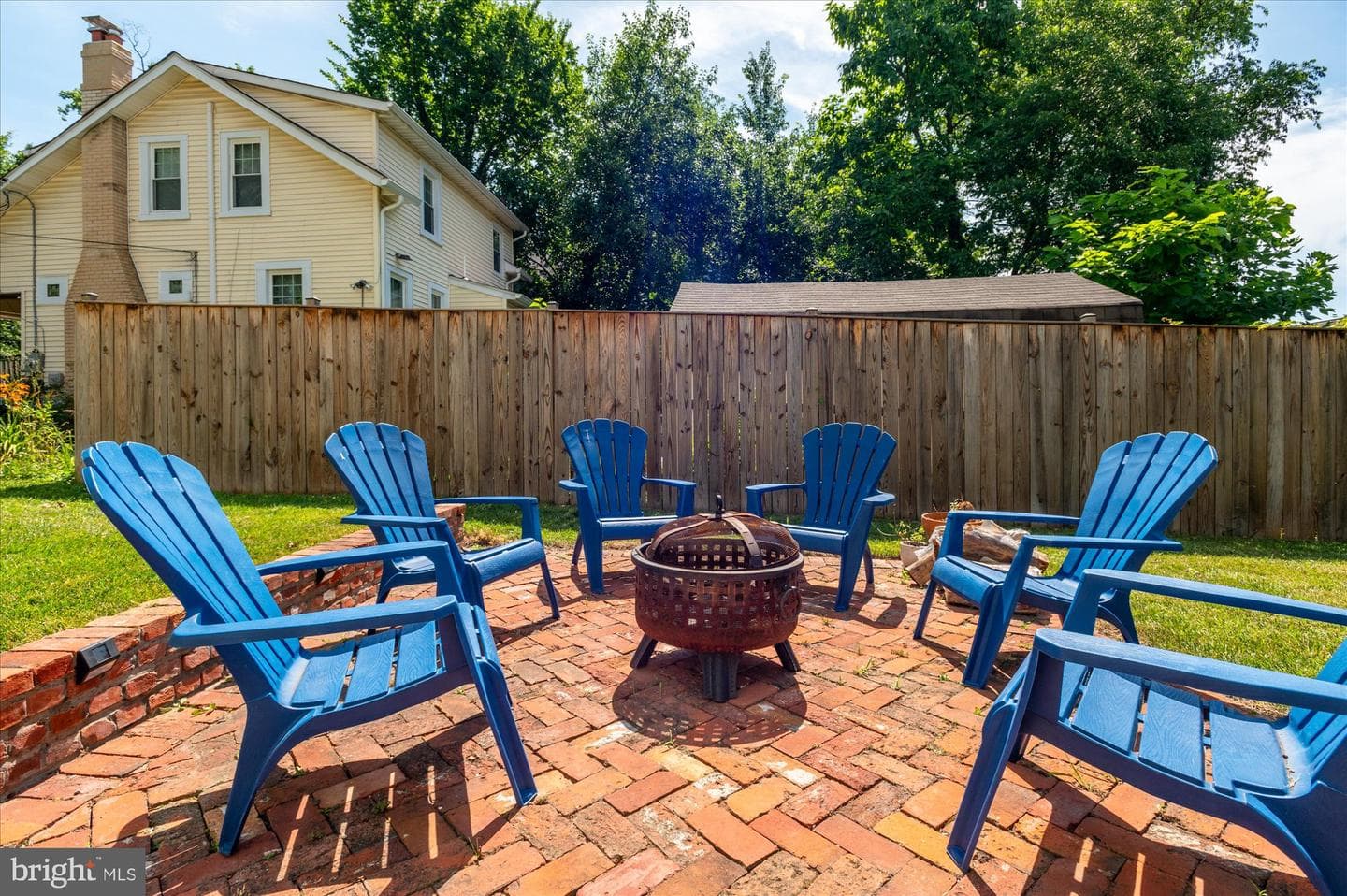 4711 Oliver Street photo 66