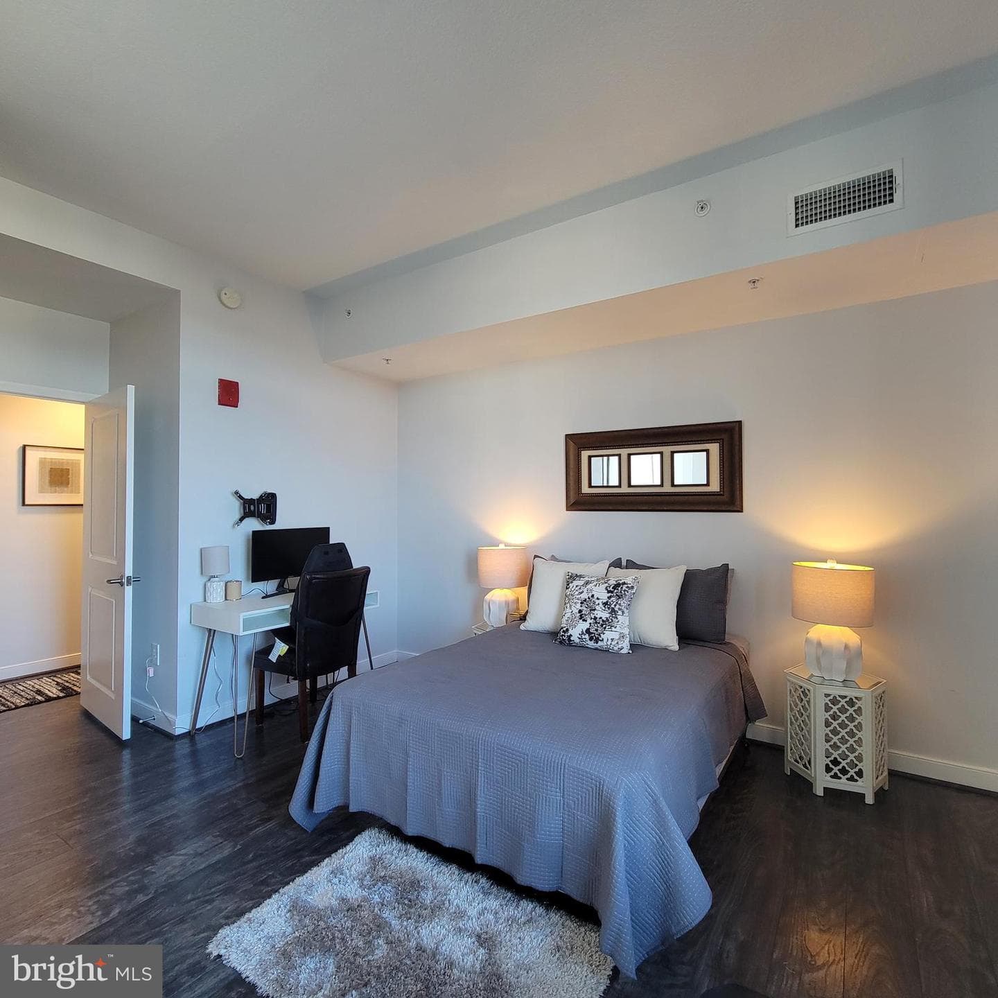 155 Potomac Passage #630 photo 19