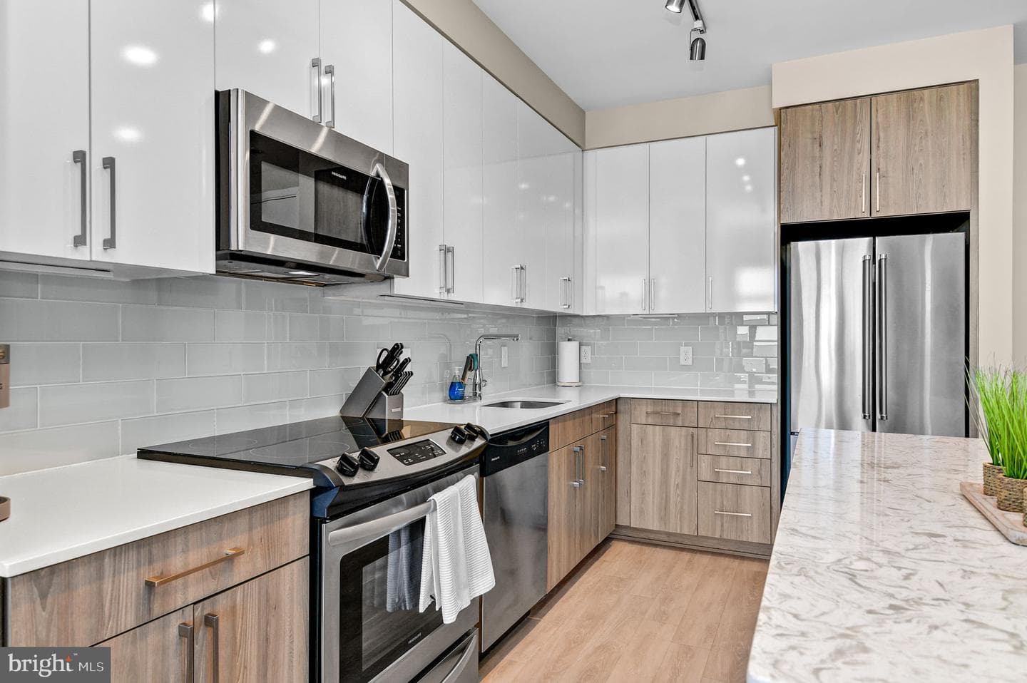 145 Riverhaven #537 photo 6