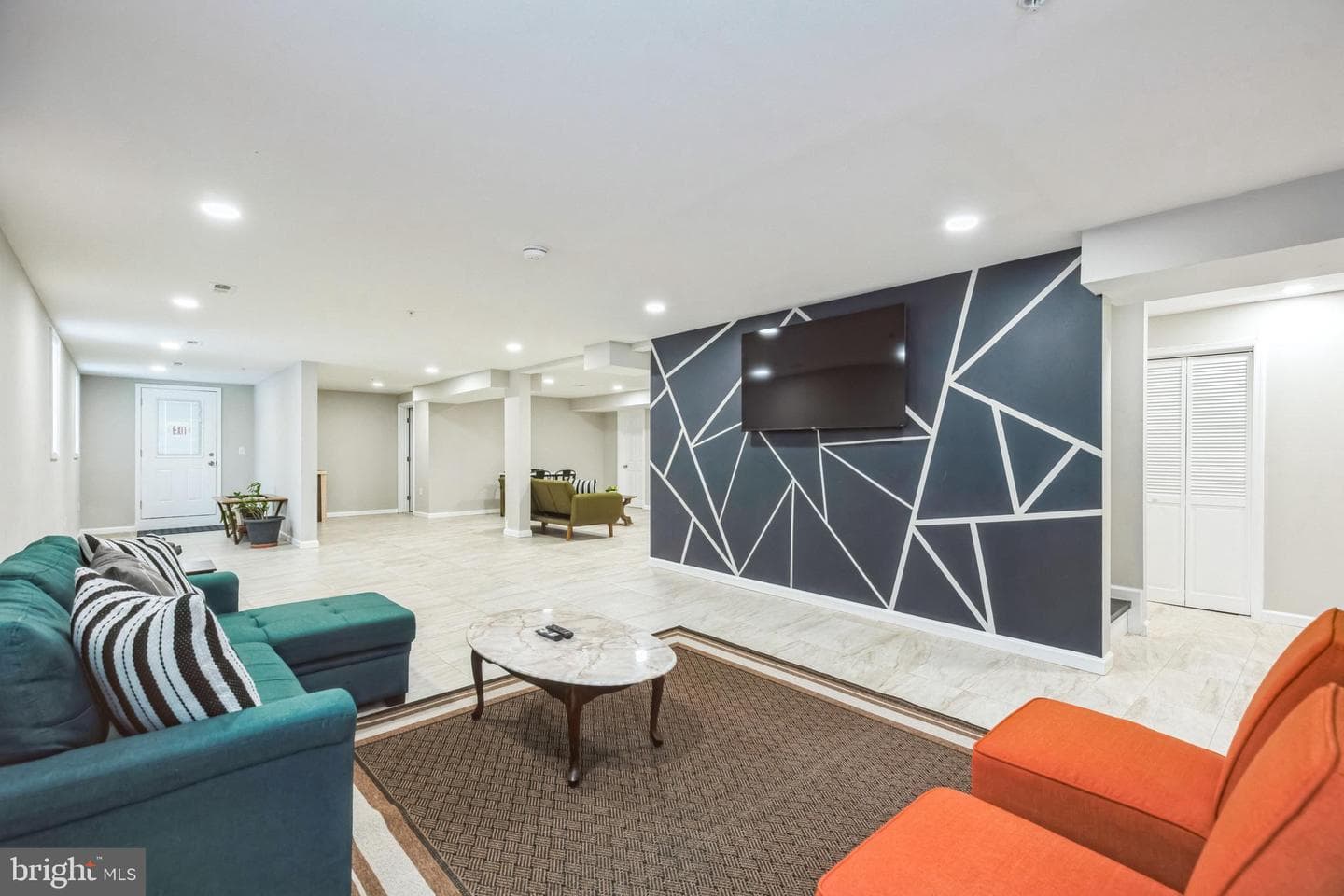 1804 Thomas Road photo 17