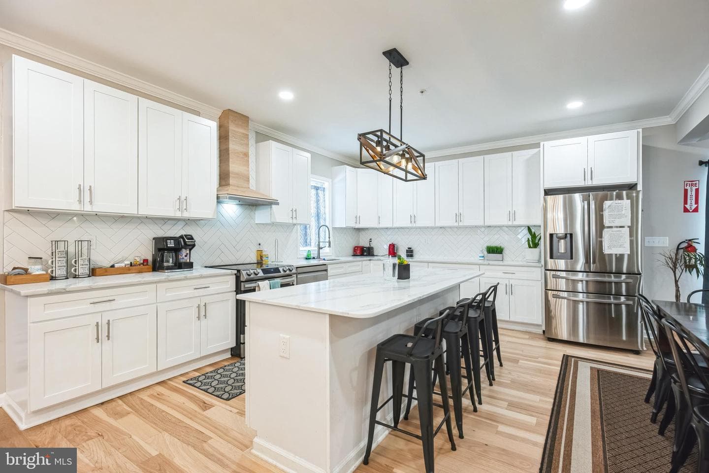 1804 Thomas Road photo 20