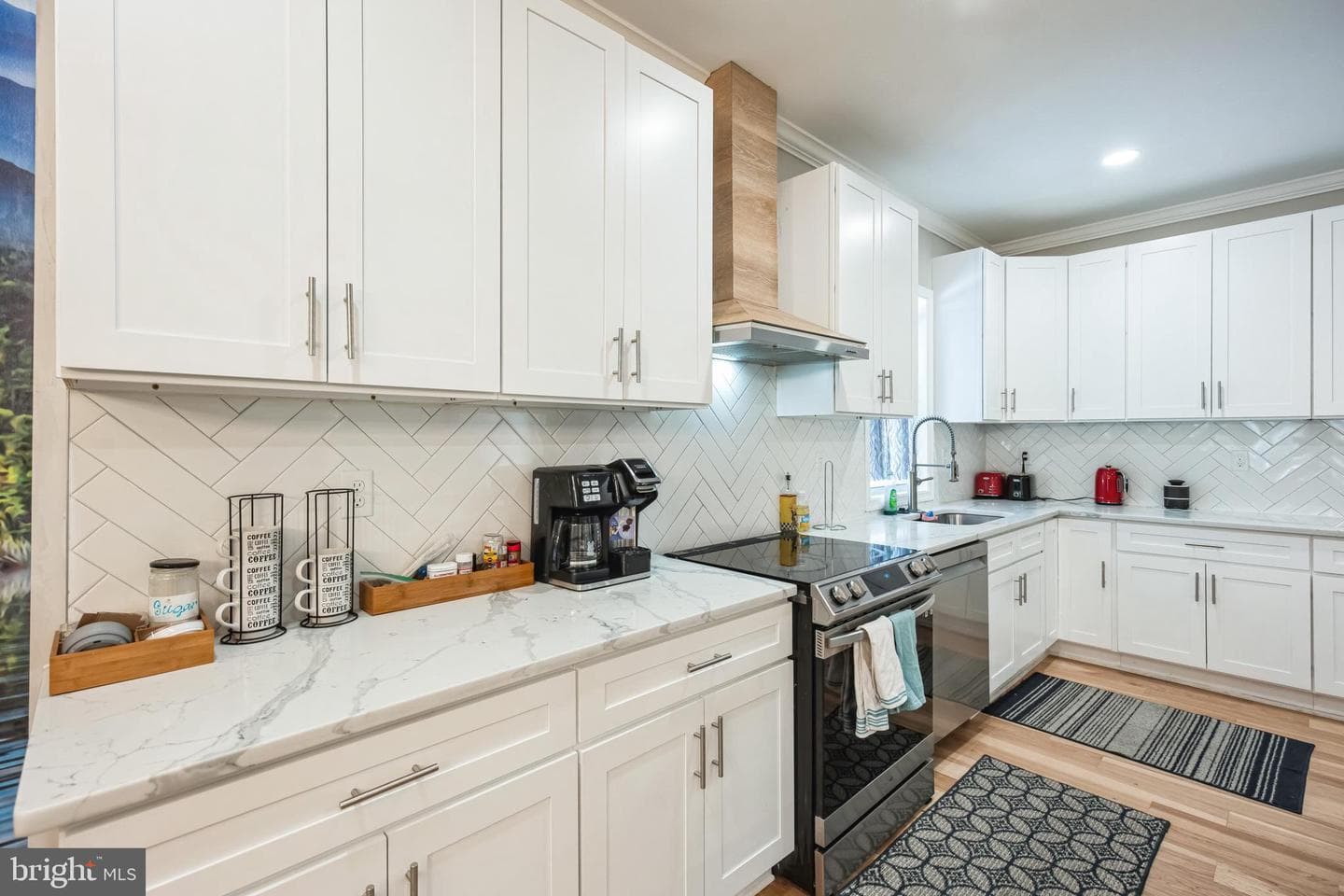 1804 Thomas Road photo 23