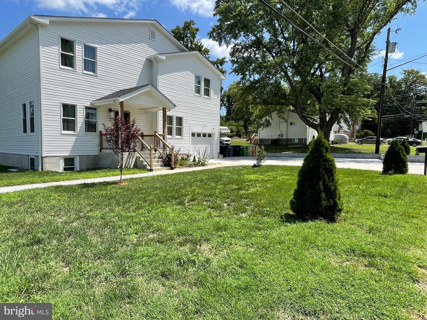 1804 Thomas Road photo 3