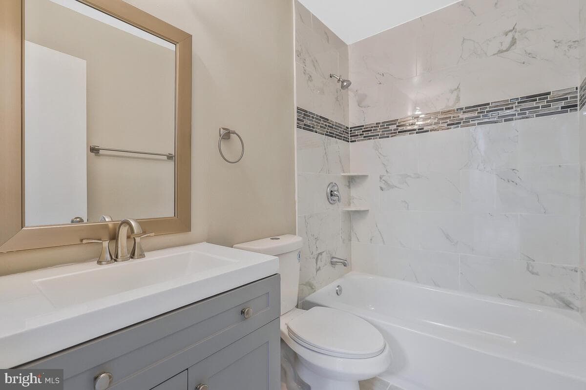 6200 Auth Road photo 21