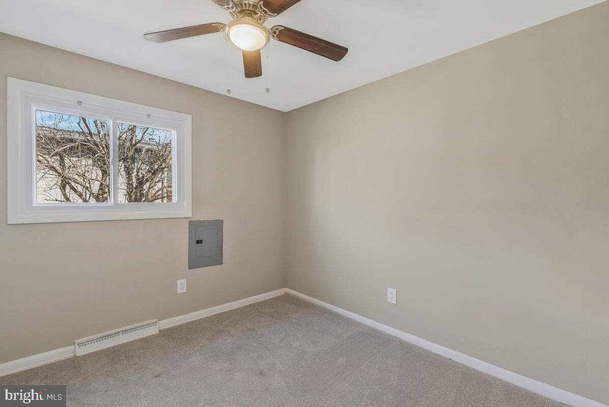 6200 Auth Road photo 22