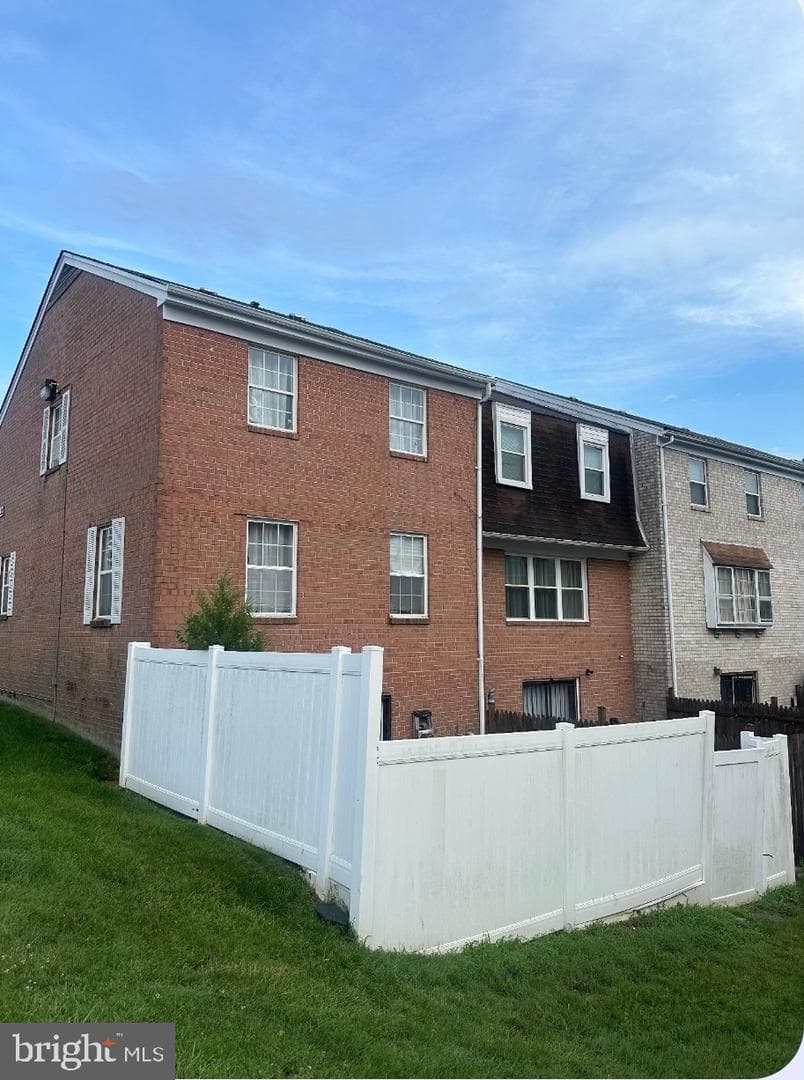 7201 Cross Street photo 2