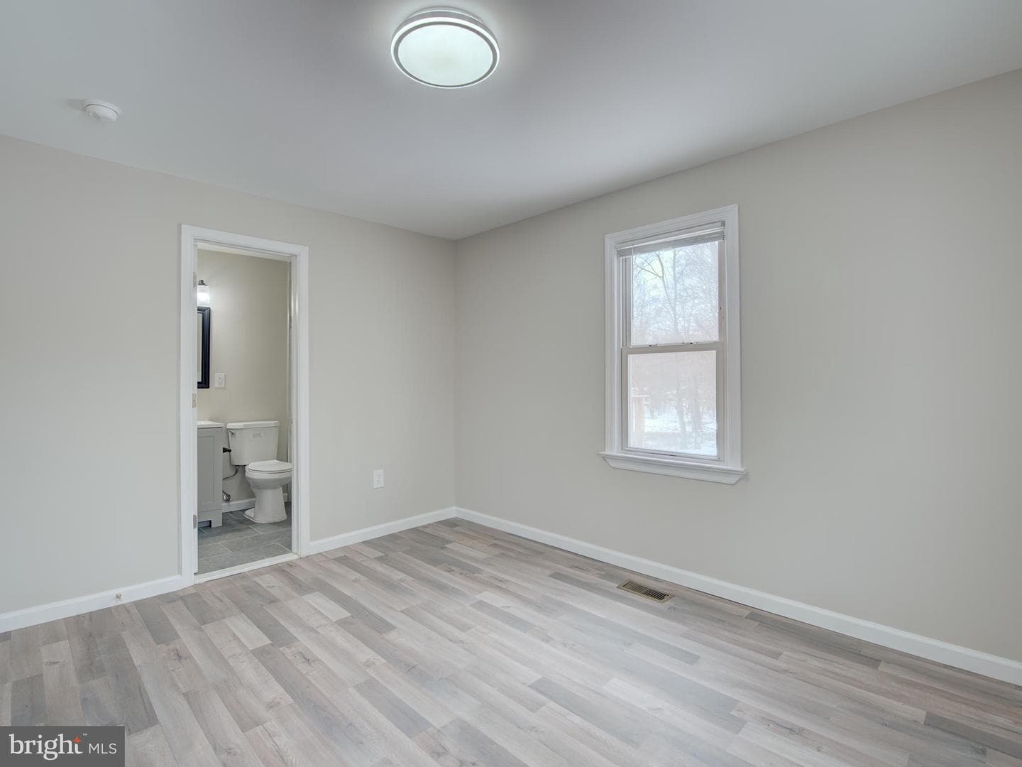 14625 Livingston Road photo 22