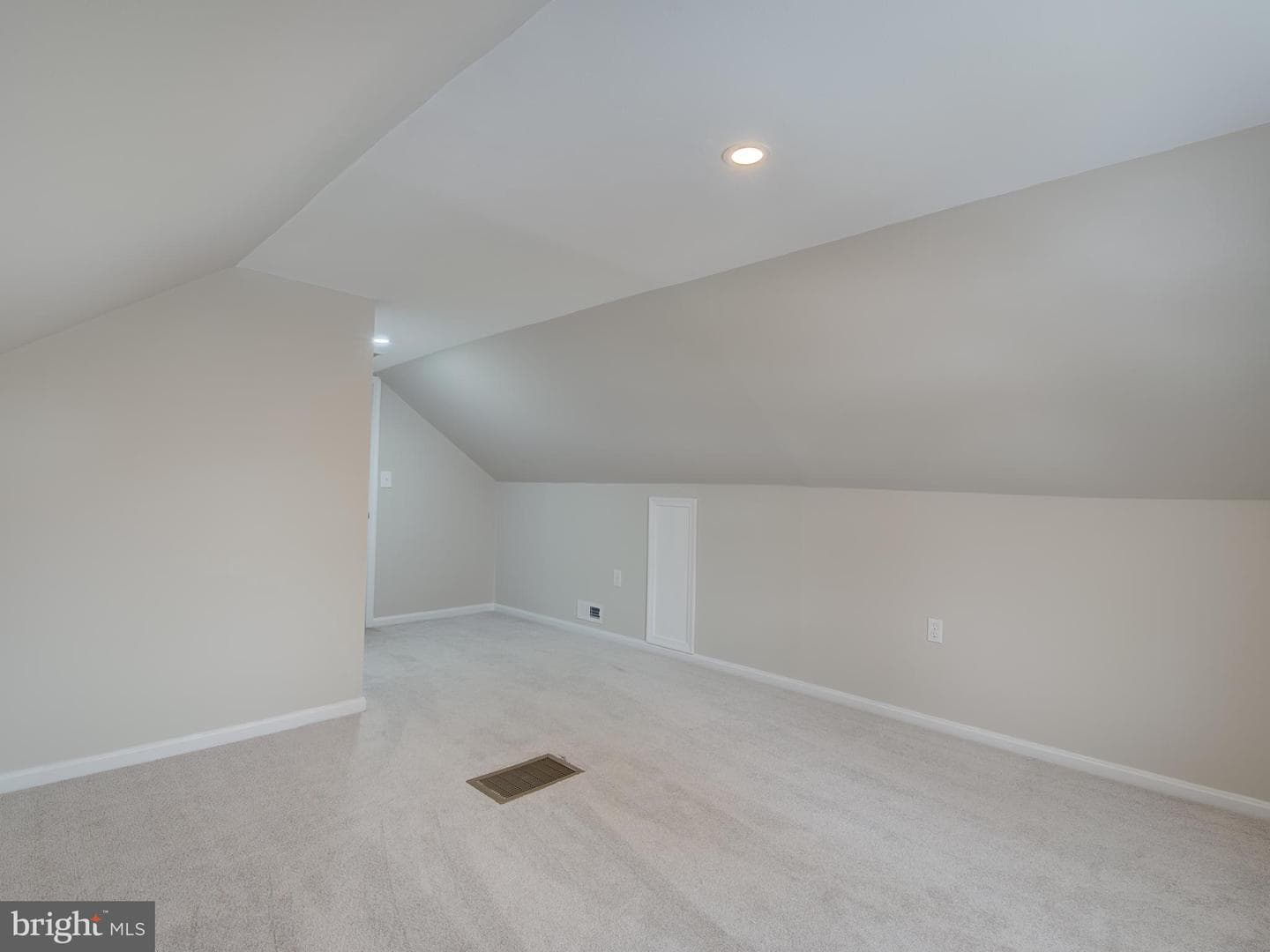 14625 Livingston Road photo 39
