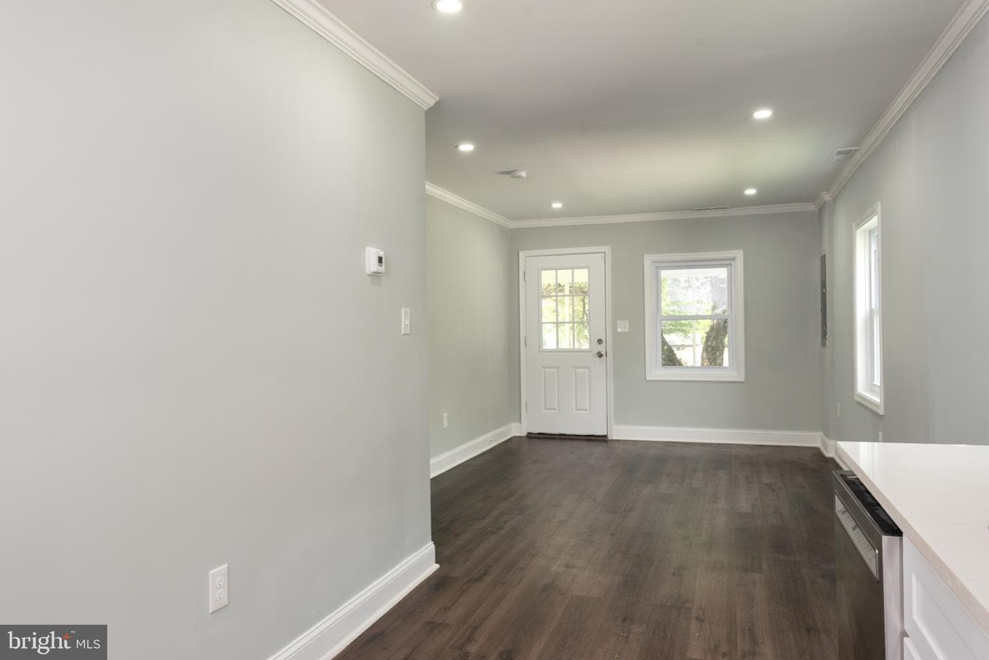 509 Cedarleaf Avenue photo 4