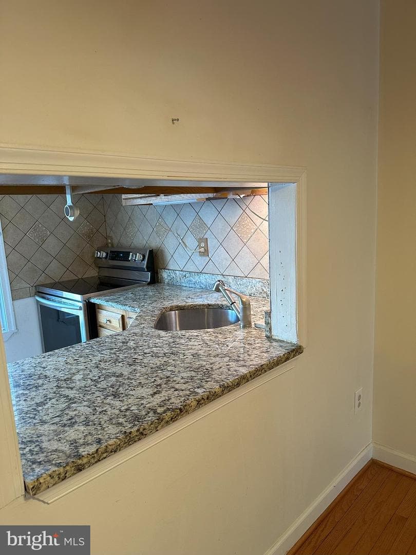 1727 Forest Park Drive photo 8