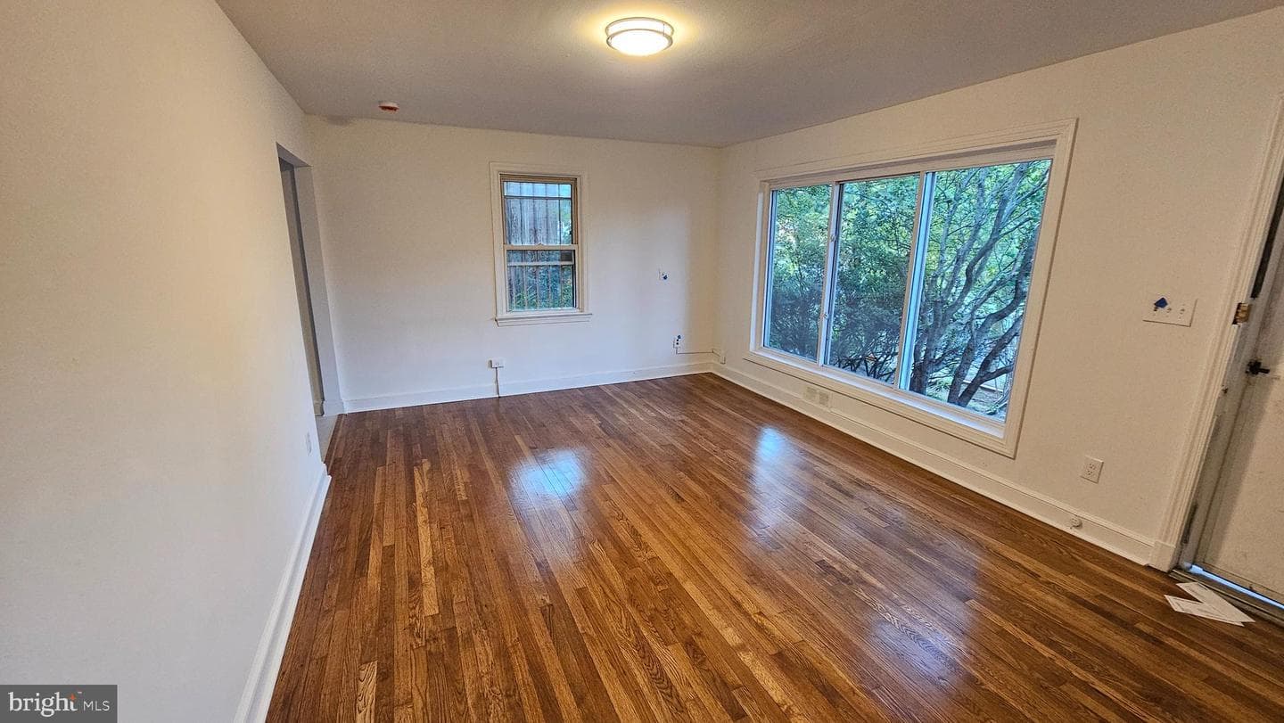 2115 Van Buren Street photo 5