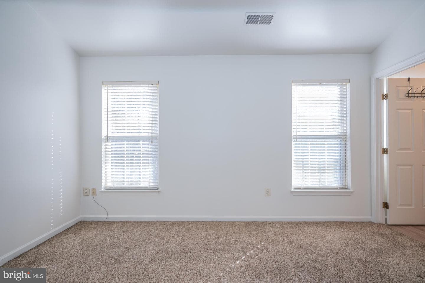 7432 Serenade Circle photo 11