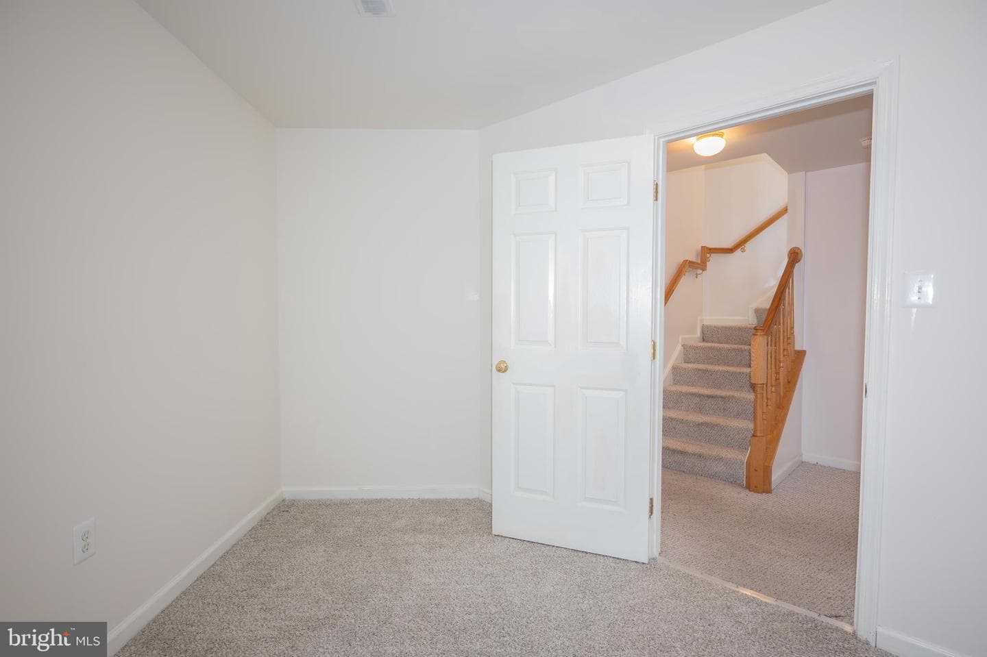 7432 Serenade Circle photo 22
