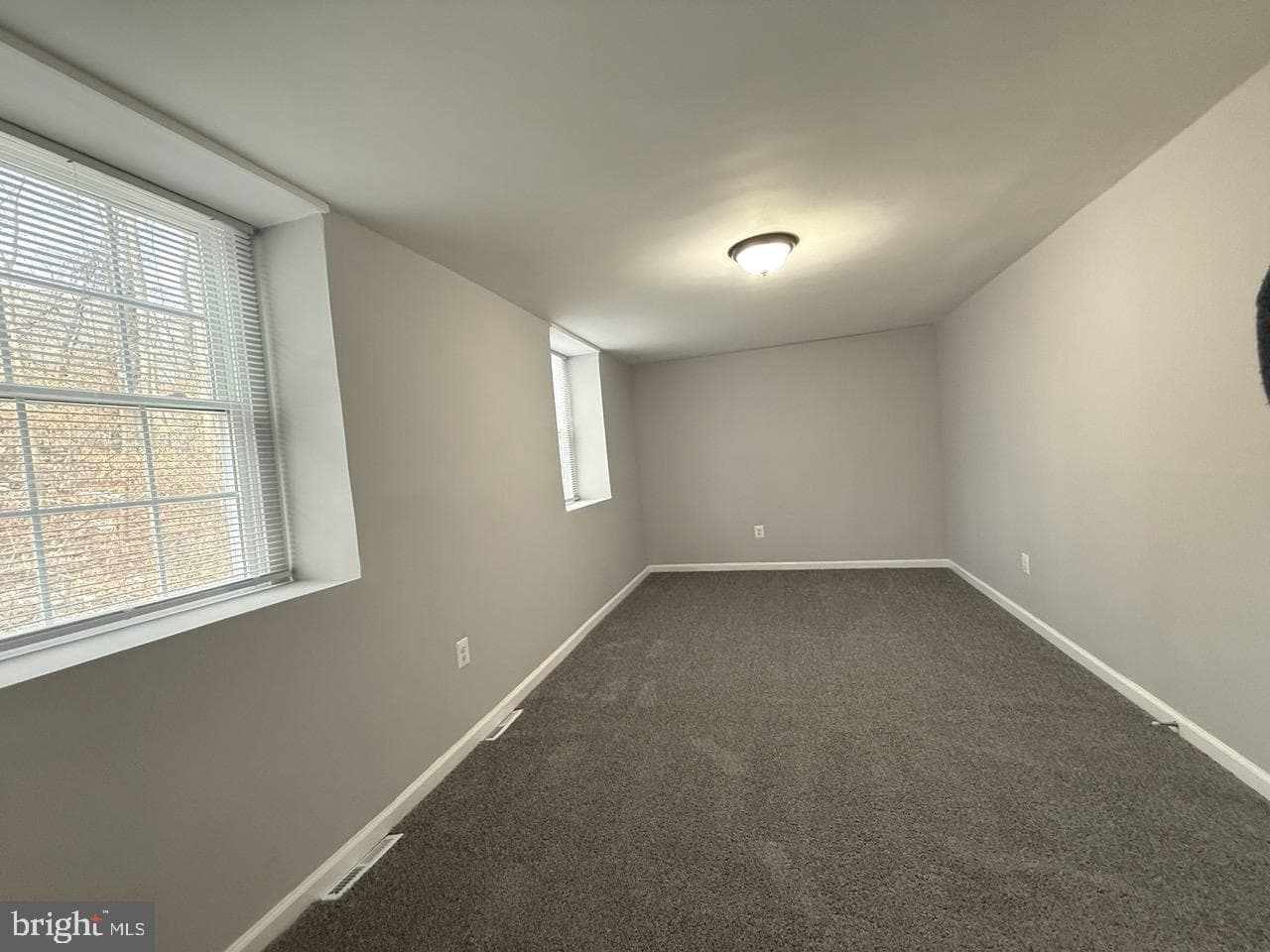 1806 Village Green Drive #d-99 photo 16