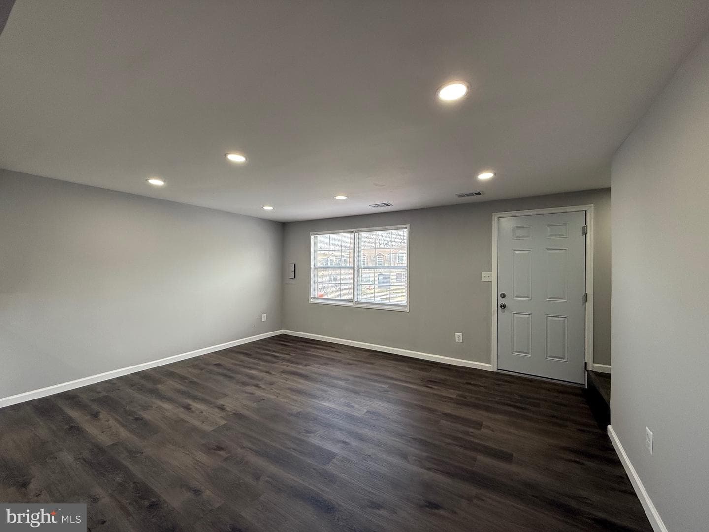 1806 Village Green Drive #d-99 photo 7