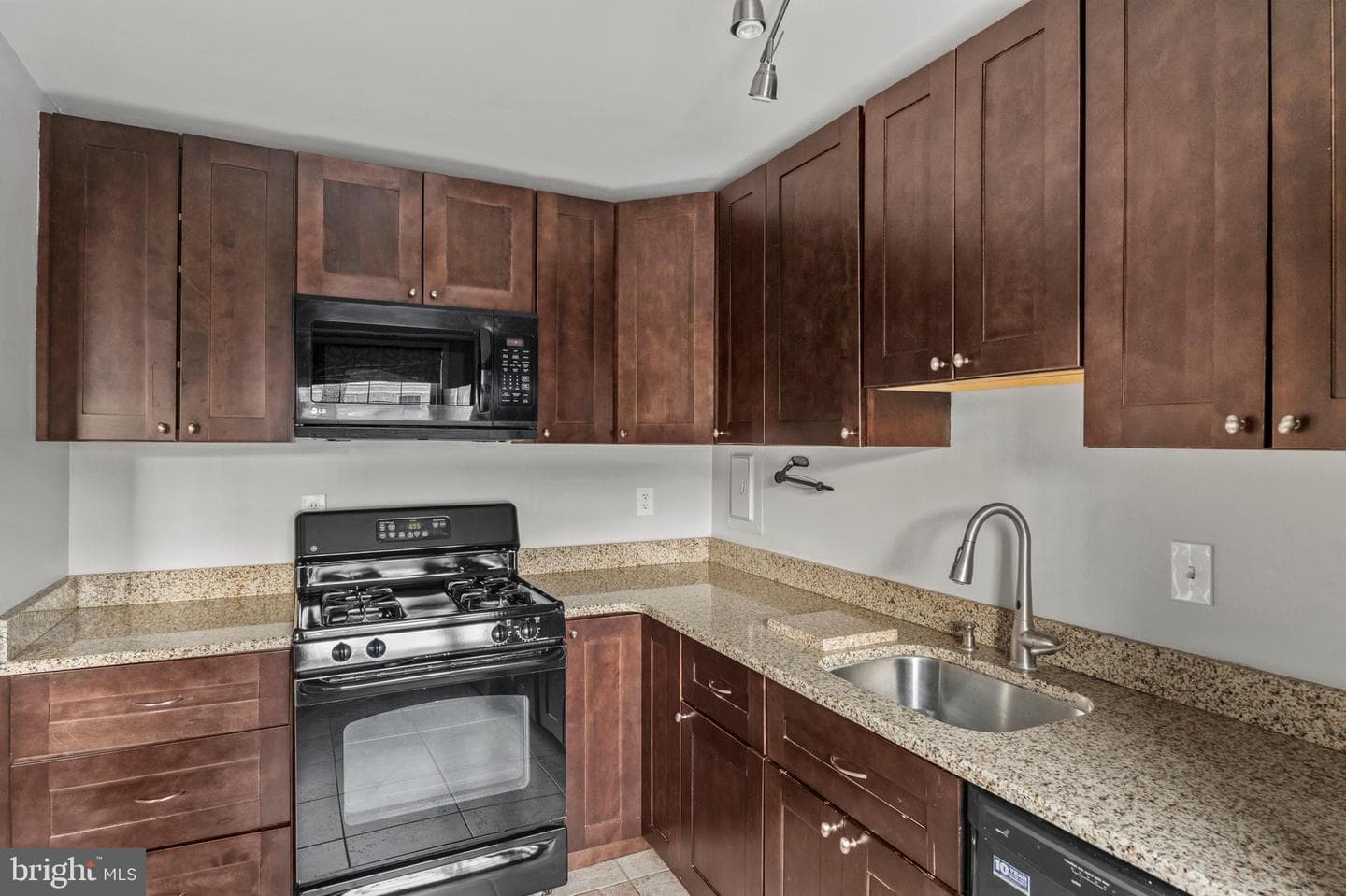 5976 Westchester Park Drive #202 photo 7