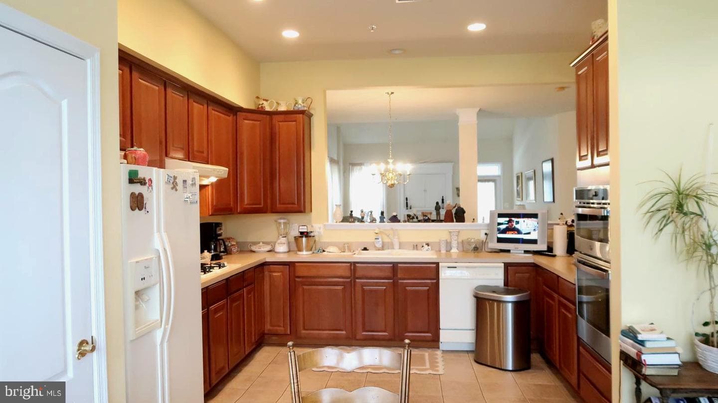 9918 Stonewood Court photo 2