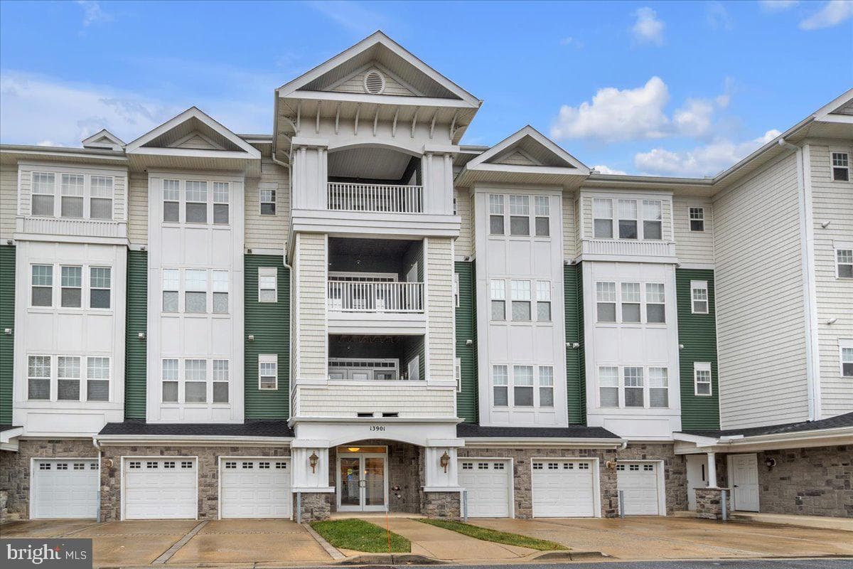 13901 Belle Chasse Boulevard #310 photo 1
