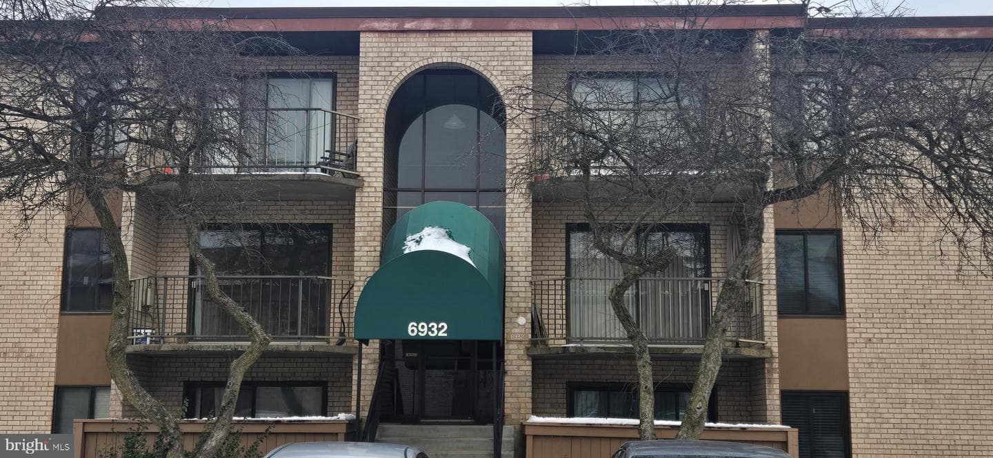 6932 Hanover Parkway #100 photo 19