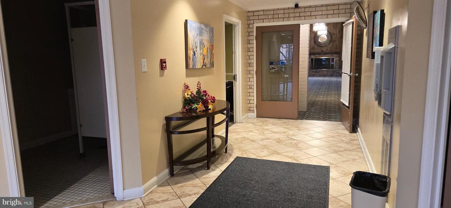 6932 Hanover Parkway #100 photo 22