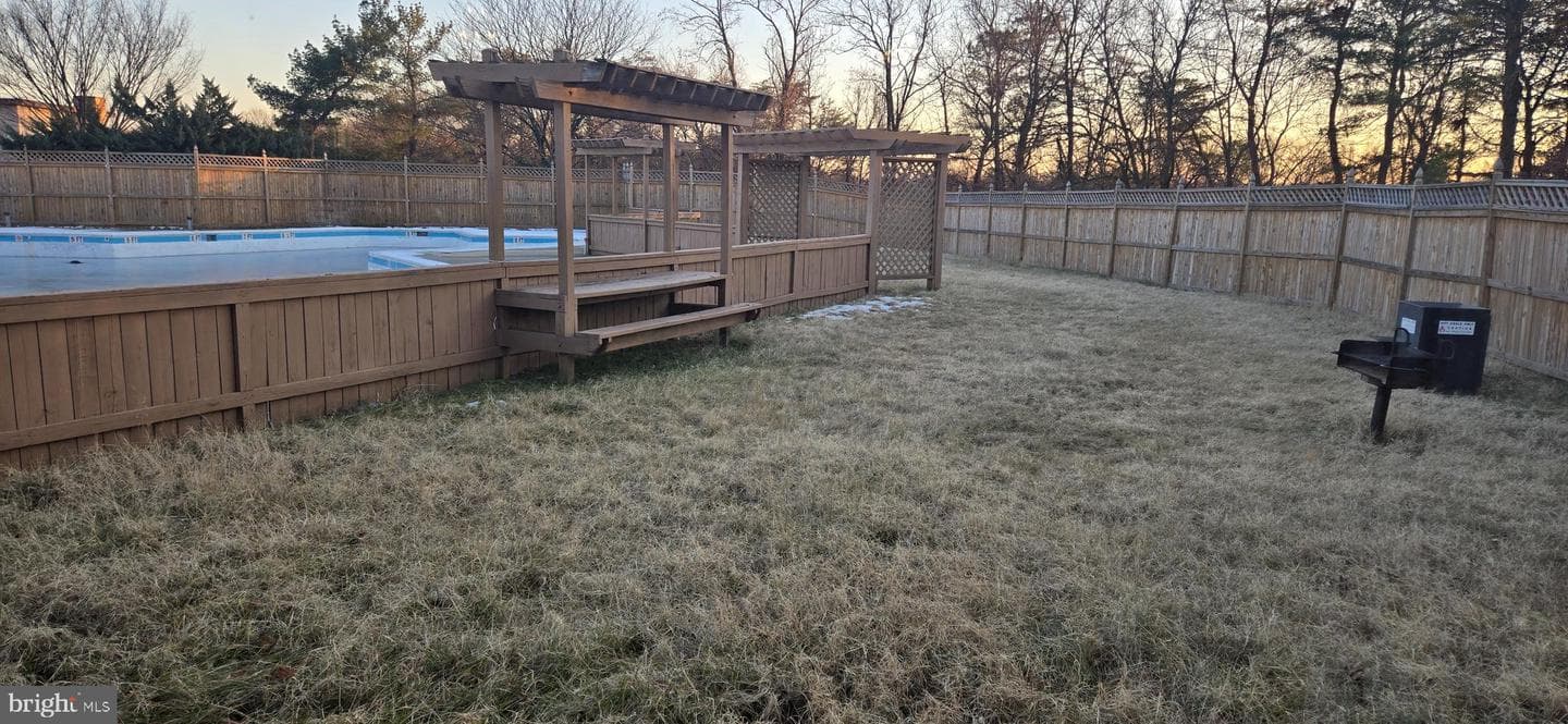 6932 Hanover Parkway #100 photo 29