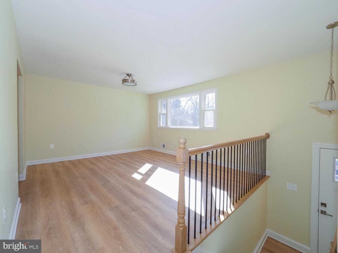 9828 Dorval Avenue photo 14