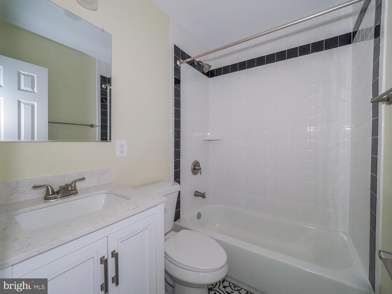 9828 Dorval Avenue photo 23