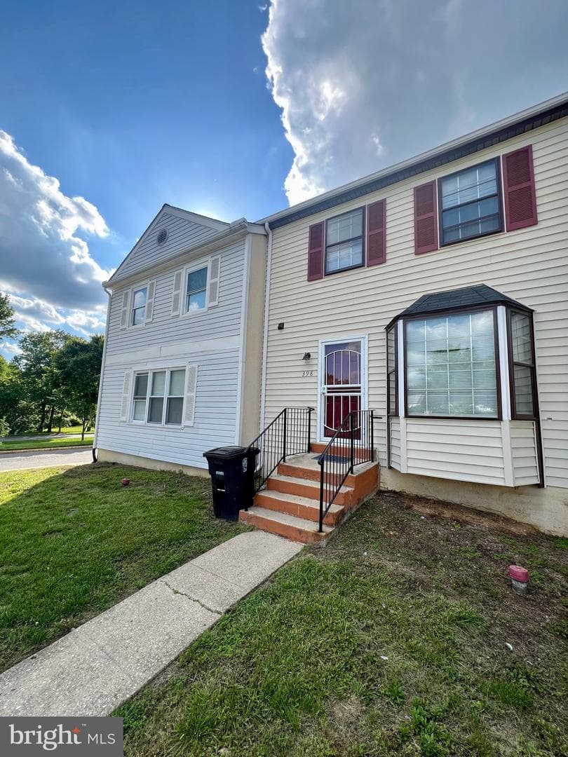 398 Harry S Truman Drive photo 1