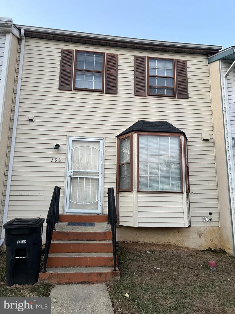 398 Harry S Truman Drive photo 2