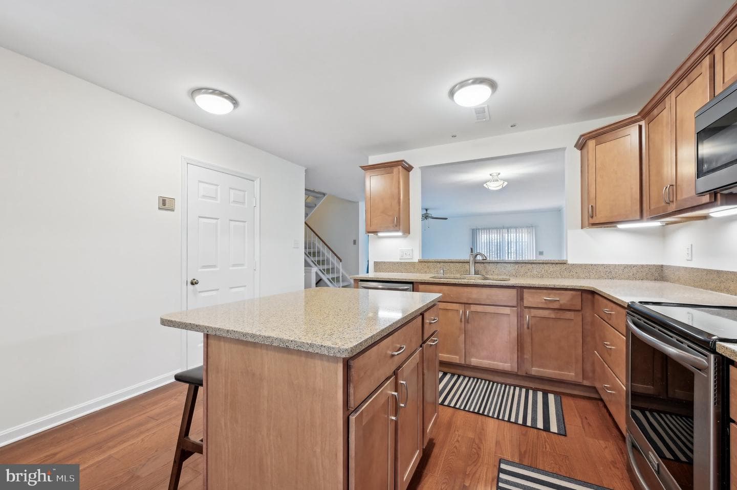 14112 Oxford Drive photo 12
