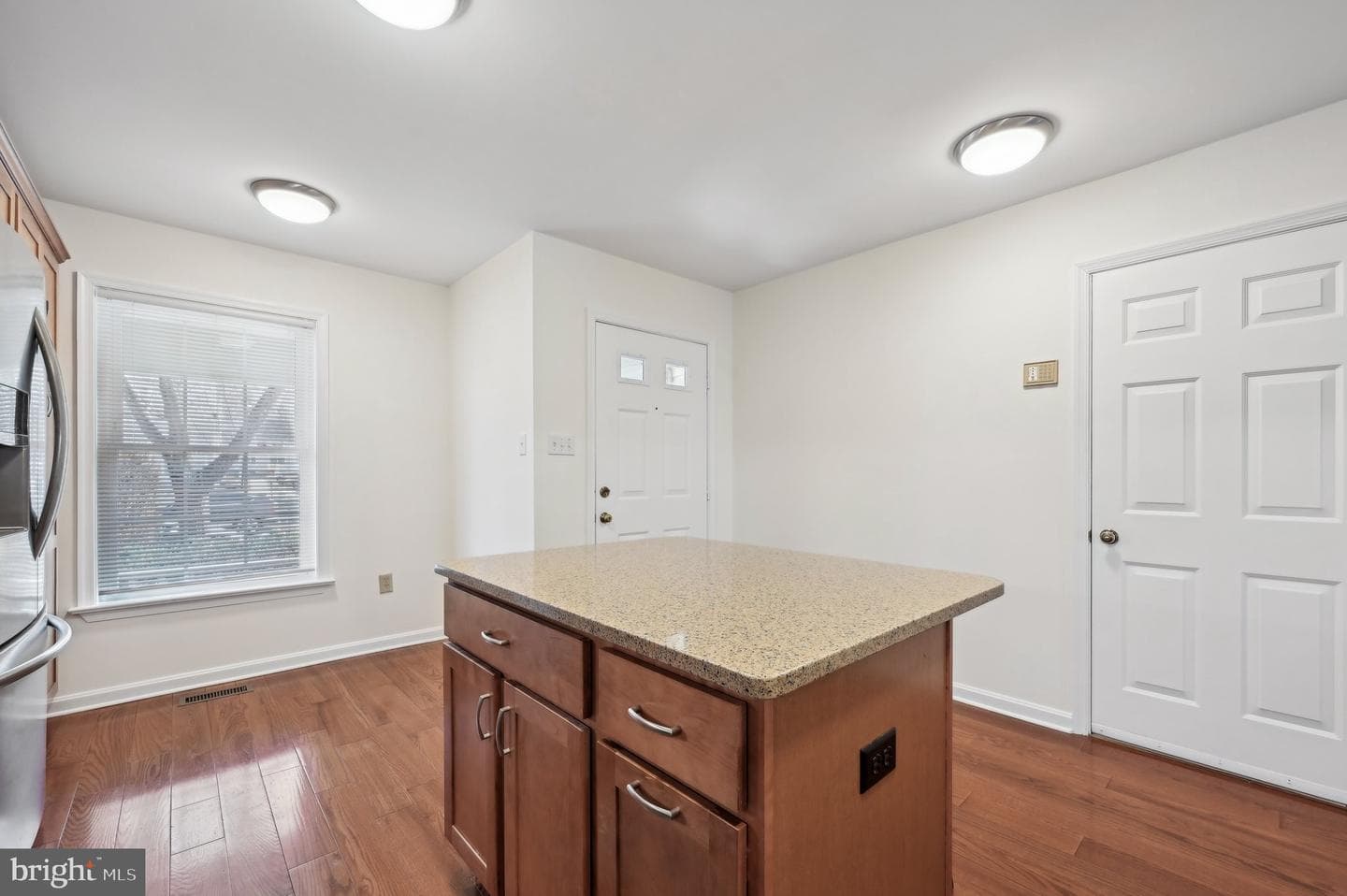 14112 Oxford Drive photo 13