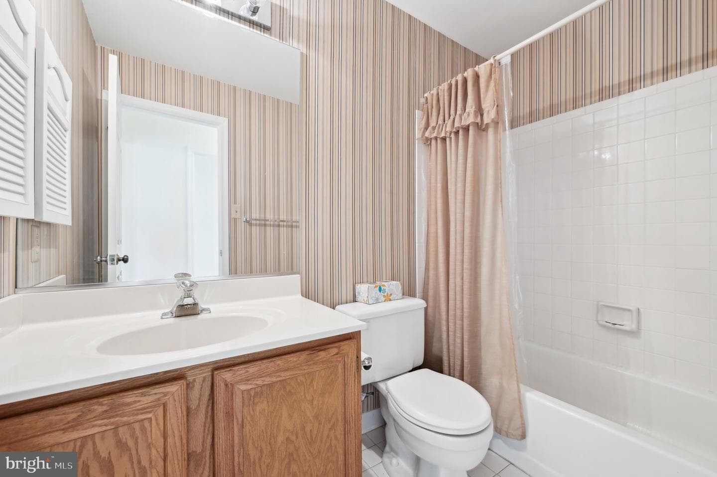 14112 Oxford Drive photo 27