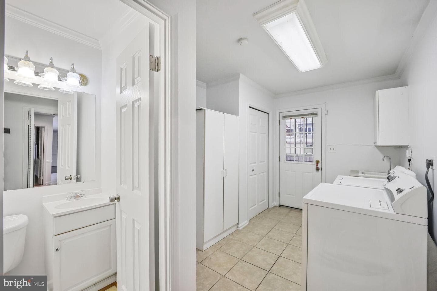 9719 Wyman Way photo 10