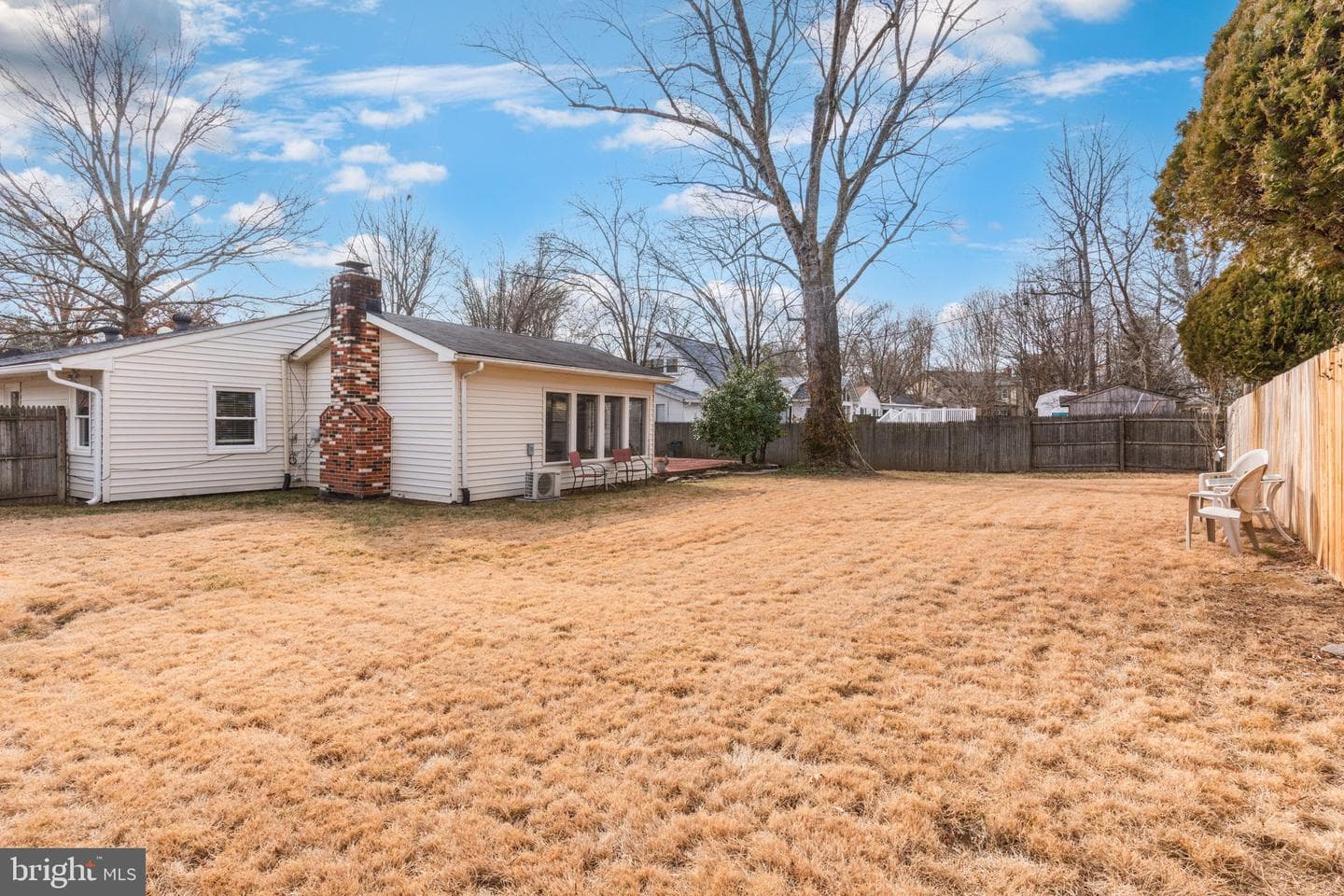 3913 Yarmouth Lane photo 34