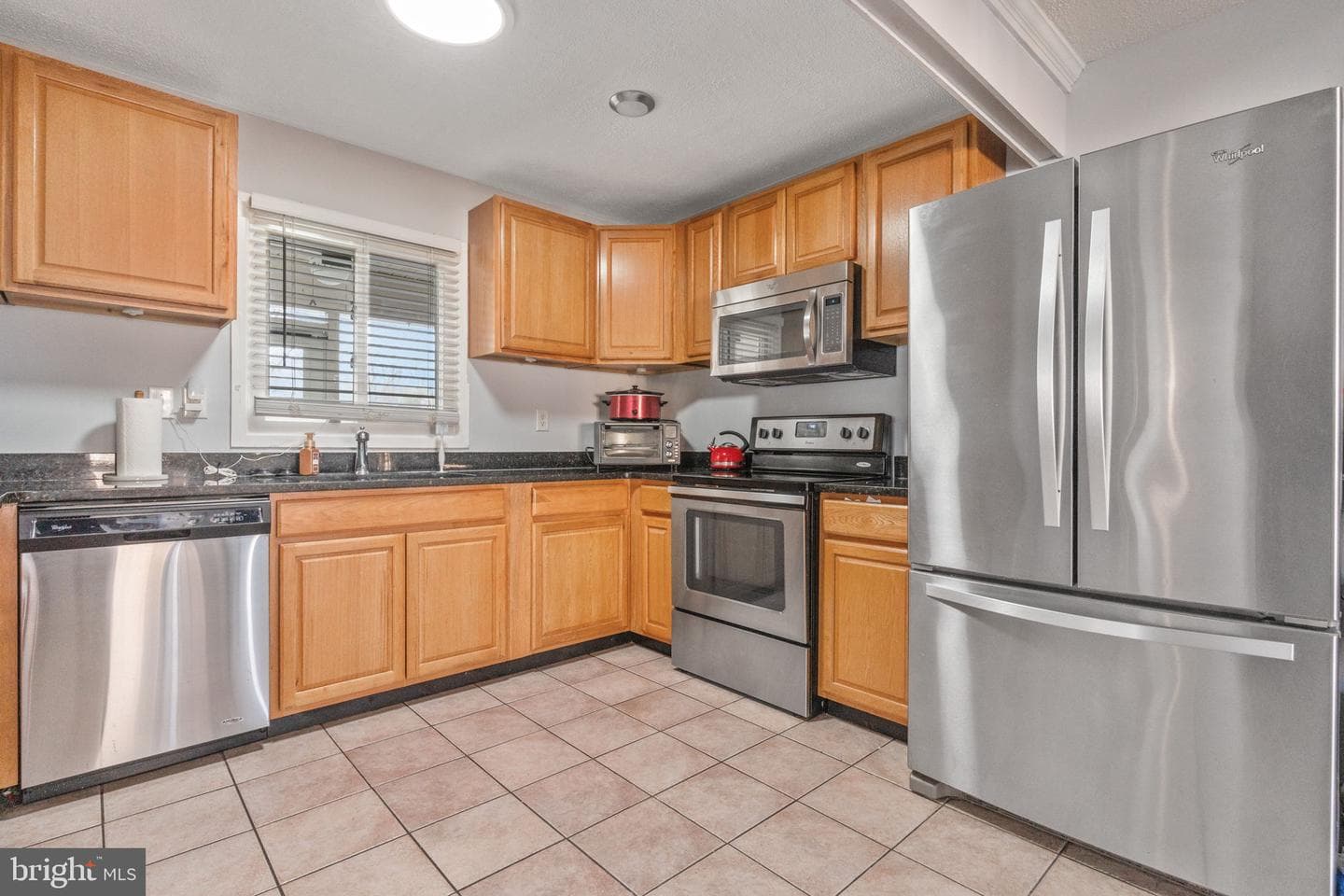 3913 Yarmouth Lane photo 9