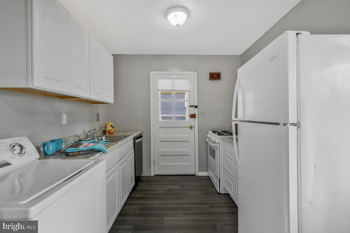 1408 Birchwood Drive photo 6