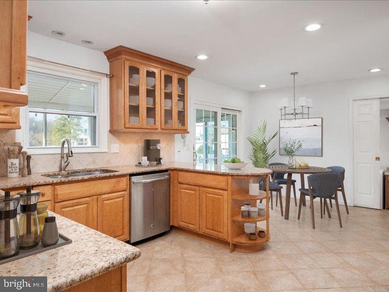 12225 Hollybank Drive photo 13