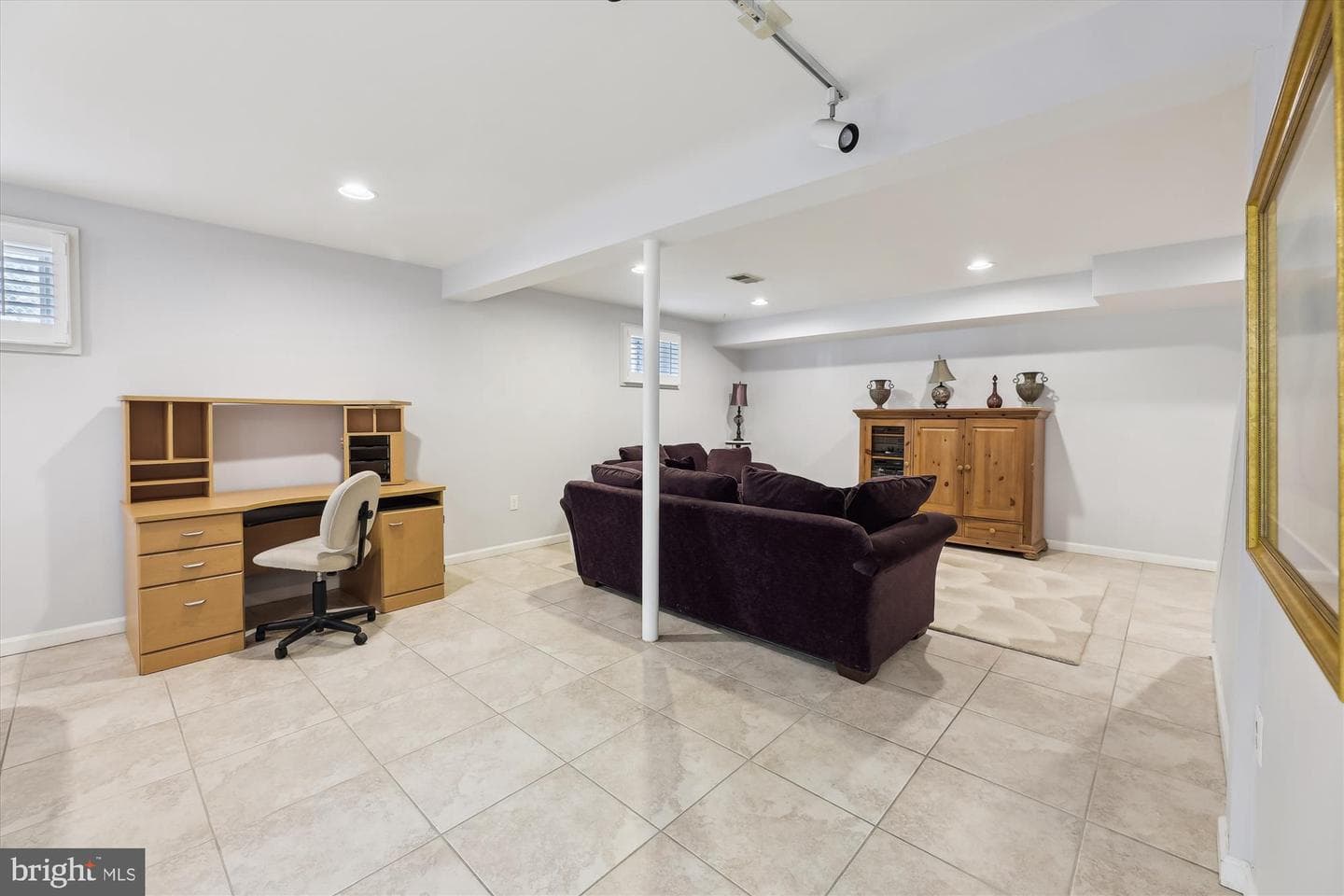 9010 Spring Avenue photo 30