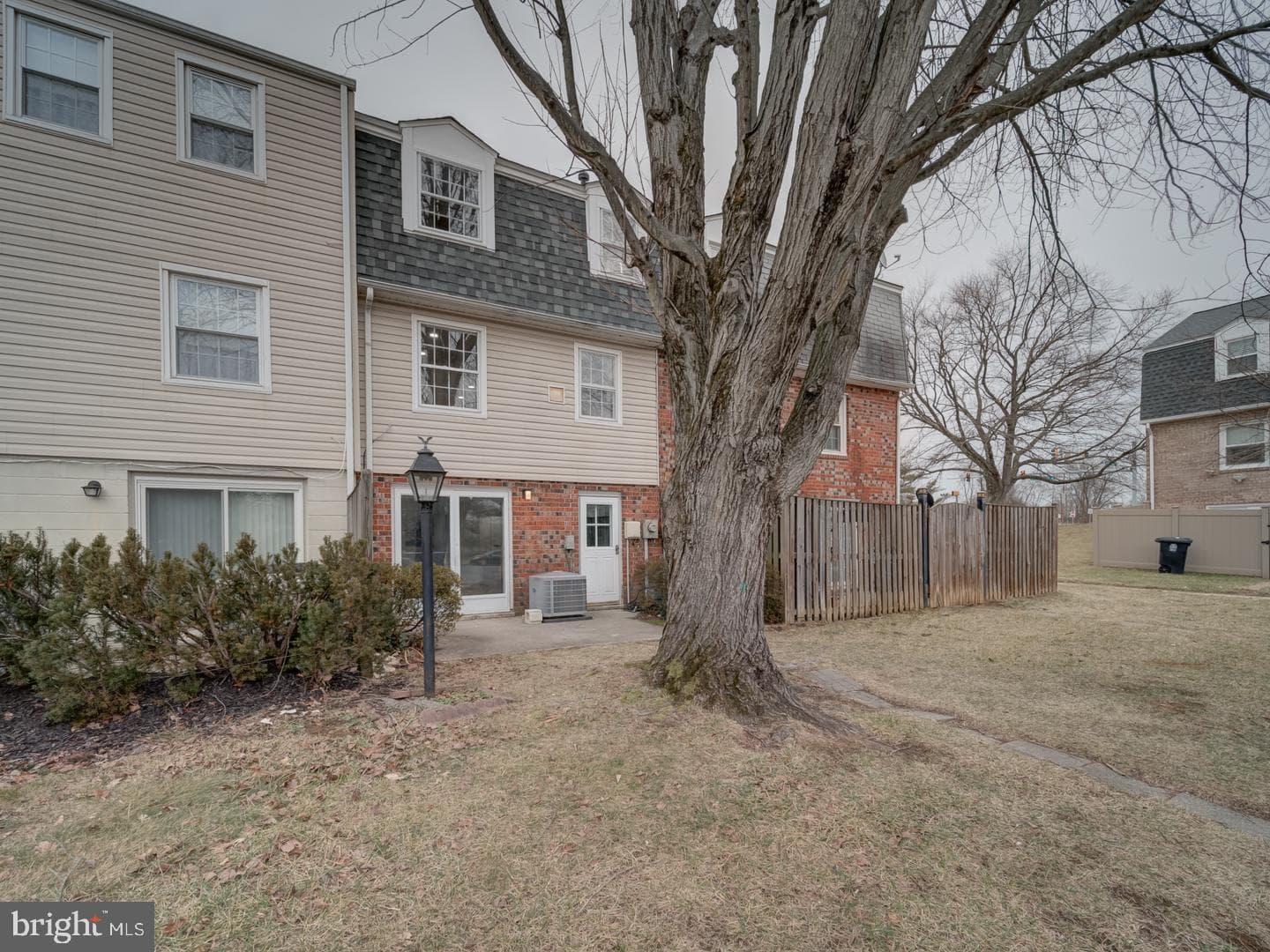 89 Watkins Park Drive #45 photo 2