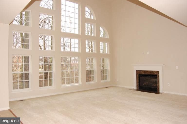 15305 Glastonbury Way photo 2